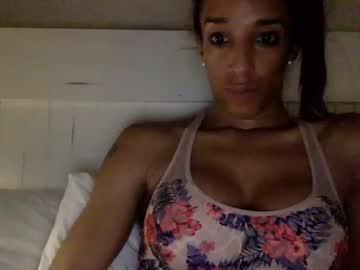 1baddyellabone chaturbate