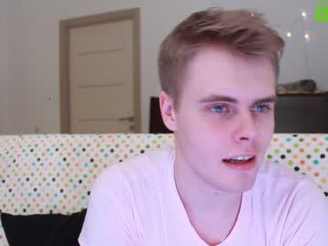 a_p_o_l_l_o chaturbate
