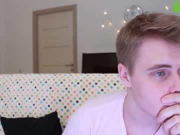 a_p_o_l_l_o chaturbate