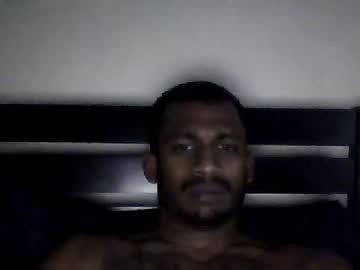 akz197 chaturbate