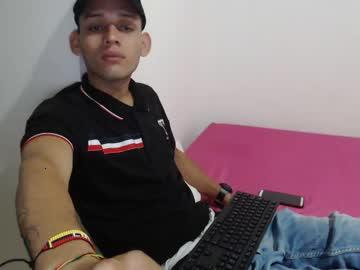 alanstonexx1 chaturbate
