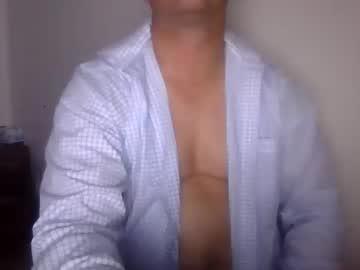 alexwood08 chaturbate