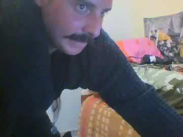 amaturehornymanlovebutts3332 chaturbate