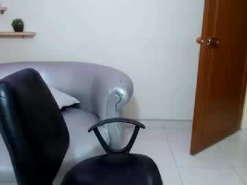 ari_doll chaturbate