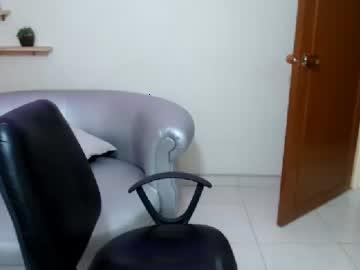 ari_doll chaturbate