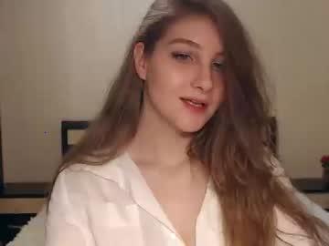 arielmidnight chaturbate