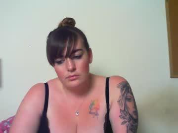 bustyqueenlou chaturbate