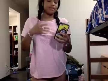 camgirllola chaturbate