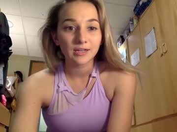 collegeblondie3 chaturbate