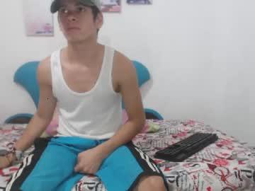 danielsking chaturbate