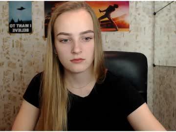 ella_brownn chaturbate
