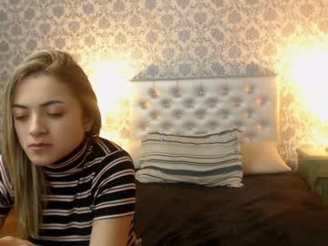 emelythompsonn chaturbate