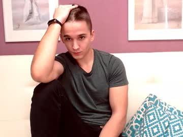 evan_buxter chaturbate