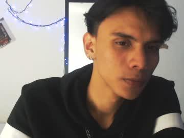 flirtyliontk chaturbate