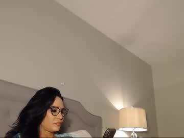 foxxxymommy chaturbate