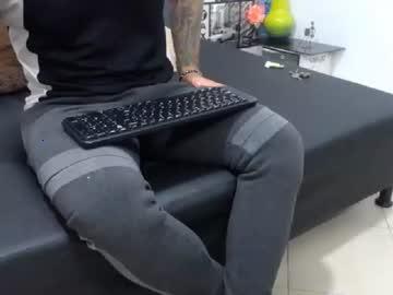 golden_bixex chaturbate