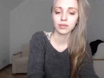 holly_angel chaturbate