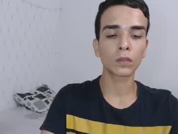 kevin_brooke chaturbate