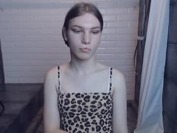 kira_peal chaturbate