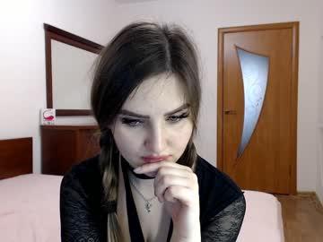 kiraohcherry chaturbate