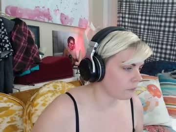 koshka_dinosaur chaturbate