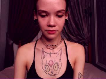 larina_wilde chaturbate