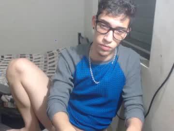 latinsexychris chaturbate