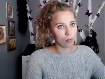 leah_bate chaturbate