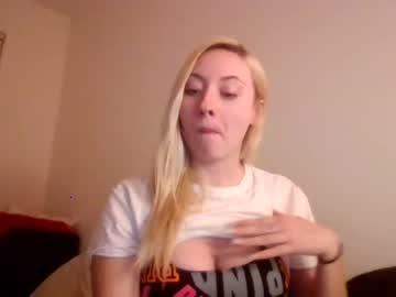 lilyraexo chaturbate