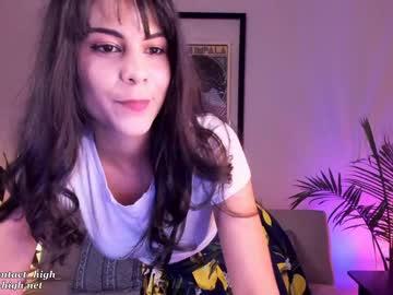 luna_blossoms chaturbate