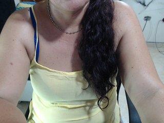 Merly-mature bongacams