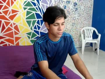 michaelsexyboy_123 chaturbate