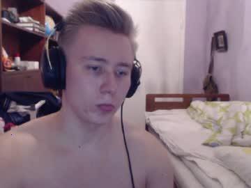 mommystoyboy1992 chaturbate