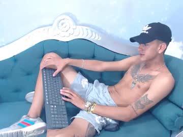 moysveryhotxxx chaturbate