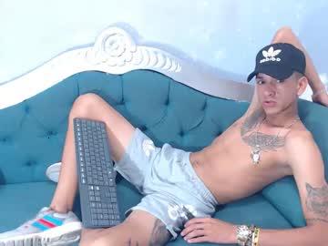 moysveryhotxxx chaturbate