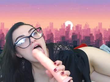 naughtyjuliana chaturbate