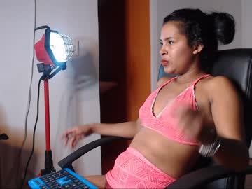 nicolle_saenz chaturbate