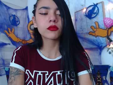 nikiiitaa chaturbate