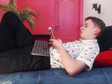 oskar_fisher chaturbate