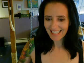 pussinboots_alaska chaturbate