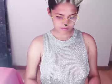 roseblack_19 chaturbate