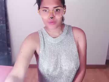 roseblack_19 chaturbate