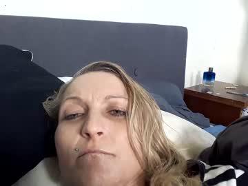 sexykiwicouple21 chaturbate