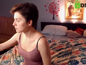 steshaxjulia chaturbate