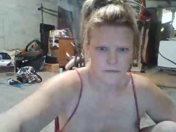 sweetnshy32 chaturbate