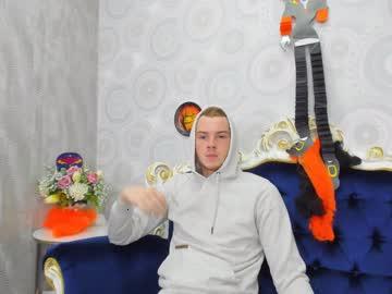 toohorny4words chaturbate