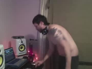 twobrokestr8 chaturbate