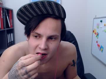 tylerparkss chaturbate