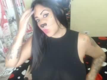 vickyhot23 chaturbate