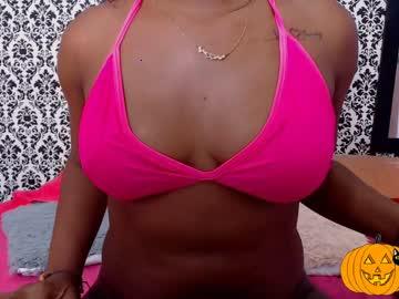 vivilatinaax chaturbate